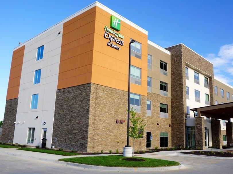 Holiday Inn Express & Suites Omaha - Millard Area By Ihg Eksteriør billede