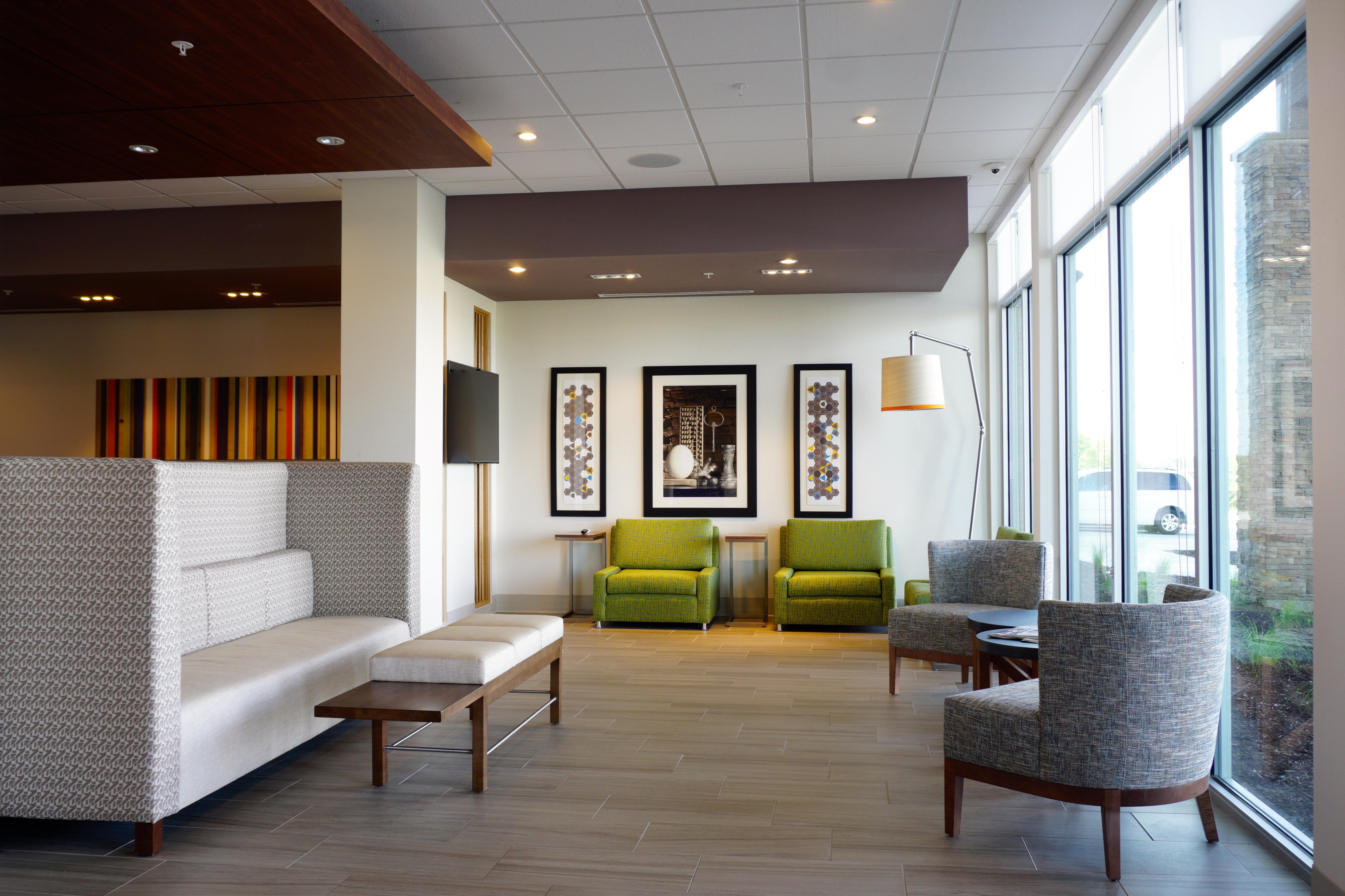 Holiday Inn Express & Suites Omaha - Millard Area By Ihg Eksteriør billede